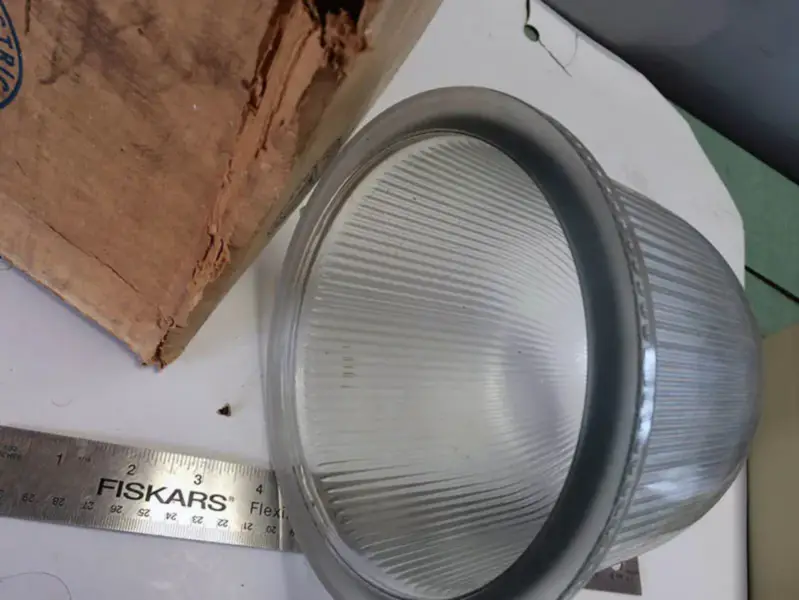 APPLETON GÖMB ÁTLÁTSZÓ PRIZMA 200-300W