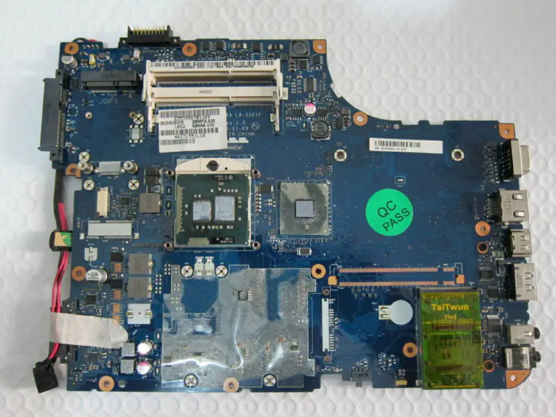 Toshiba K000093550 alaplap