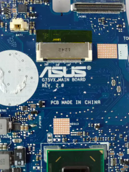 Asus 69N0NOM10C03 ATX alaplap