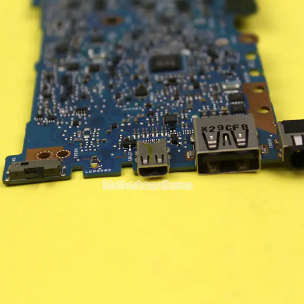 Asus 90R-NTFMB1100Y ATX alaplap