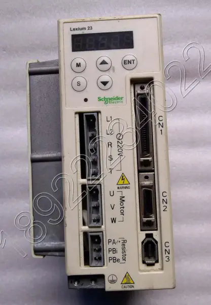 SCHNEIDER vezető LXM23CU07M3X