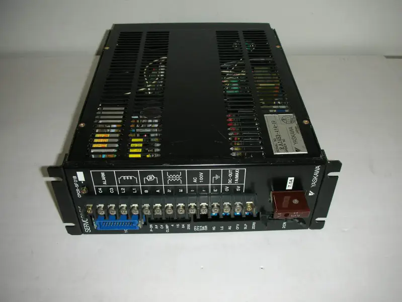 Yaskawa CPCR-SF01B CPCRSF01B Servopack CPCRSF01B Servopack