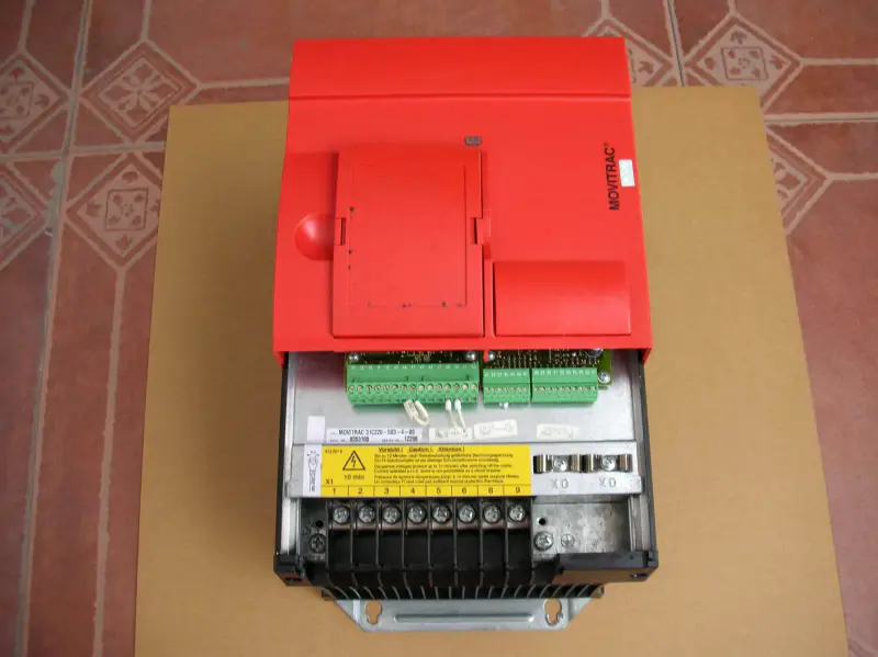 MOVITRAC 31C220-503-4-00 VARRÁSA