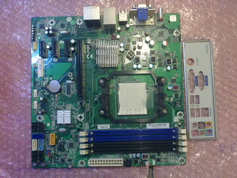 HP H-ALVORIX RS880-uATX P6710F PC 620887-001 alaplap