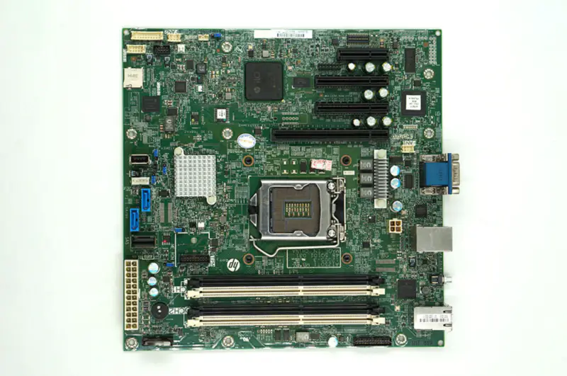 HP ML310E GEN8 V2 715910-002 715910-001 726766-001 Kiszolgáló alaplapja
