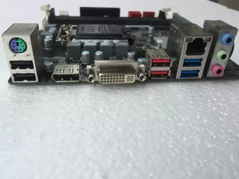 ECS B360H4-MI B360 lapkakészletű alaplap Mini-ITX