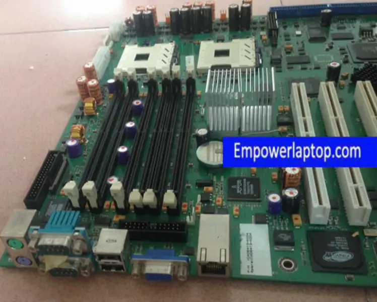 Fujitsu Siemens D1419-A12 W26361-W58-X-03 TX200S2 szerver alaplapja