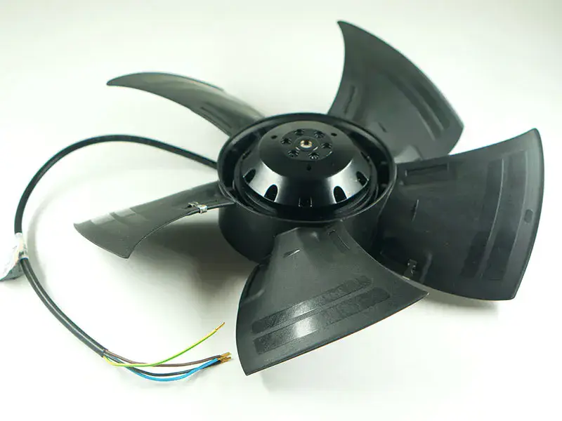 Ebmpapst A4E300-AS72-27 ventilátor