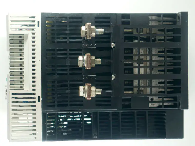 SIEMENS 3RW4443-6BC44 lágyindító