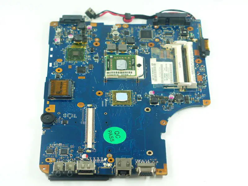 Toshiba Satellite 17'' L500D L505D NSWAE LA-5332P K000093250 alaplap