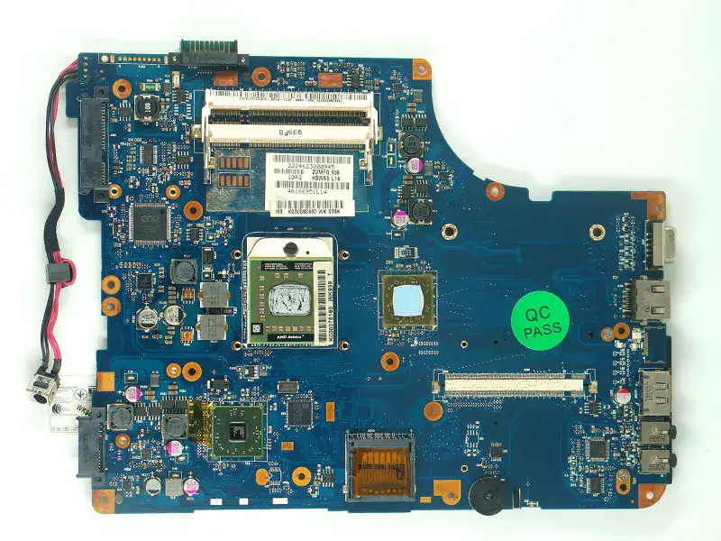 Toshiba Satellite 17'' L500D L505D NSWAE LA-5332P K000093250 alaplap