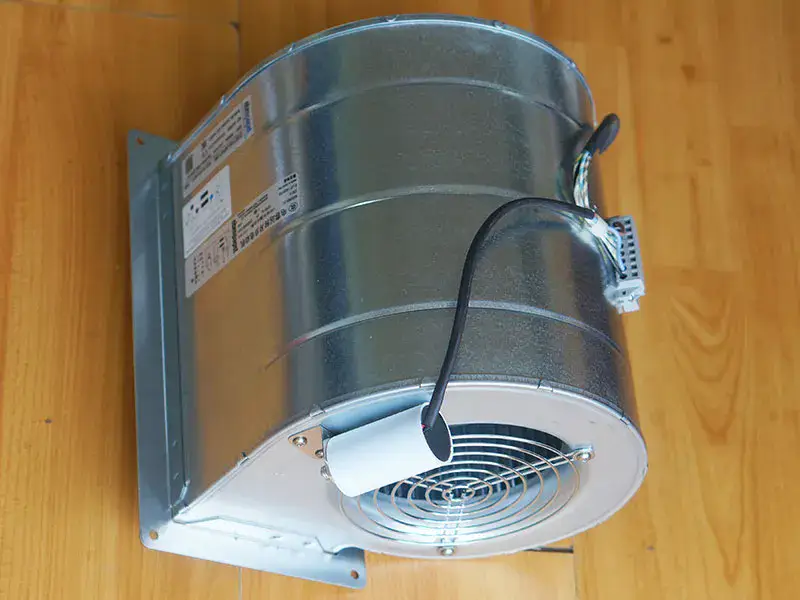 Ebmpapst D2E146-AP47-B8 ventilátor