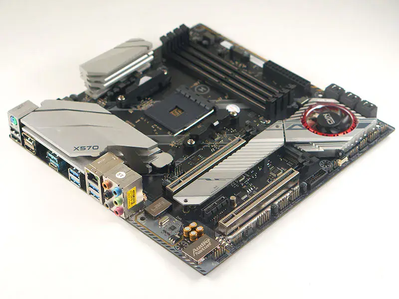 Színes CVN X570M GAMING PRO V14 alaplap