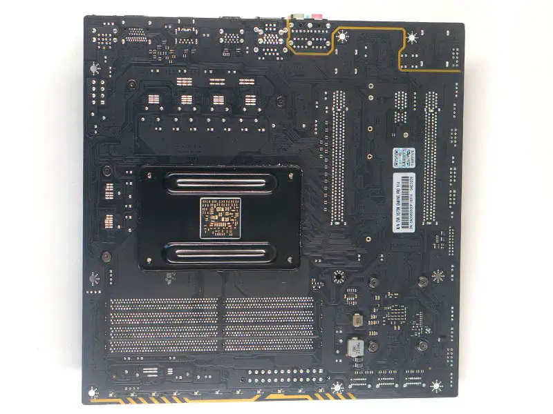 Színes CVN X570M GAMING PRO V14 alaplap