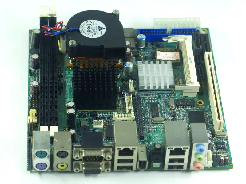 IBASE MB899HF alaplap