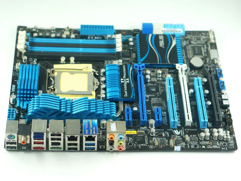 Asus P8P67 DELUXE LGA1155 P67 alaplap
