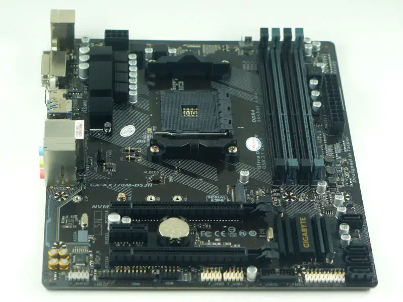 GIGABYTE GA-AX370M-DS3H alaplap