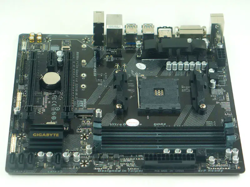 GIGABYTE GA-AX370M-DS3H alaplap