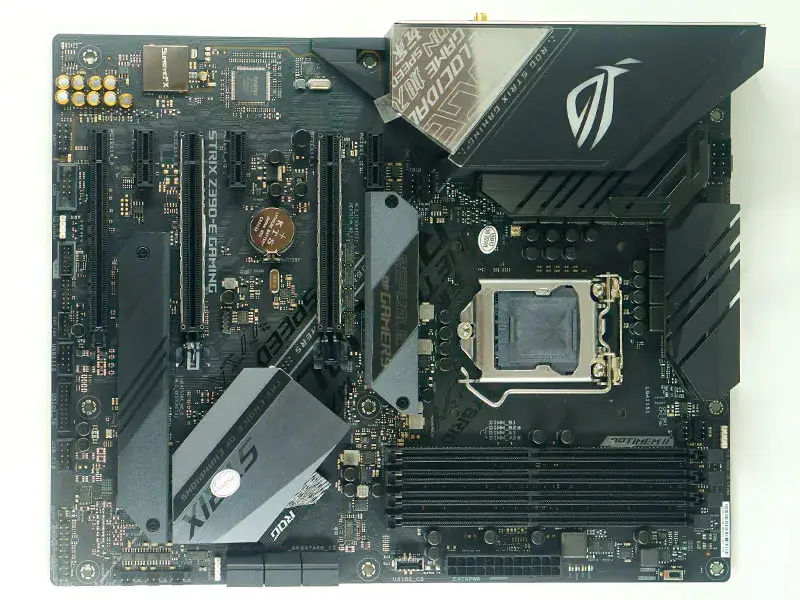 Asus ROG STRIX Z390-E GAMING alaplap