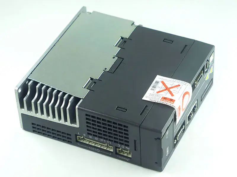Delta szervomotor ECMA-C11010RS ASD-A2-1021-M