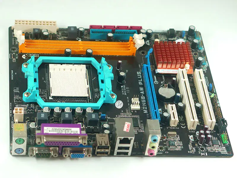Asus M2N68-AM PLUS alaplap AM2/AM2+ uATX AM2/AM2+