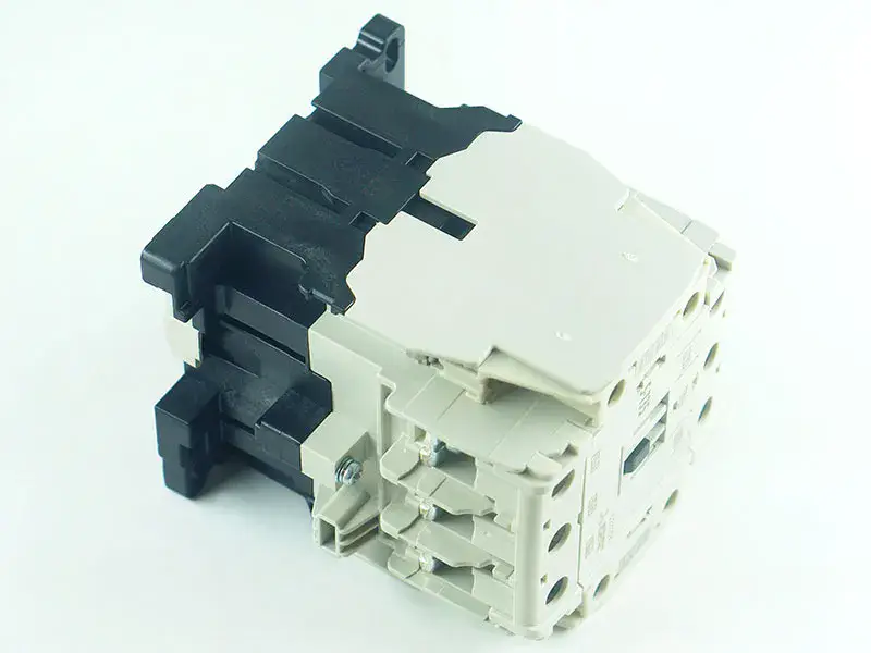 Mitsubishi S-T35 mágneses kontaktor
