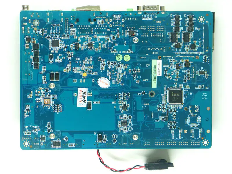 AVALUE EBM-CDV A11 ipari vezérlő alaplap 5,25 hüvelykes, beágyazott, ventilátor nélküli Atom D2550 alaplap