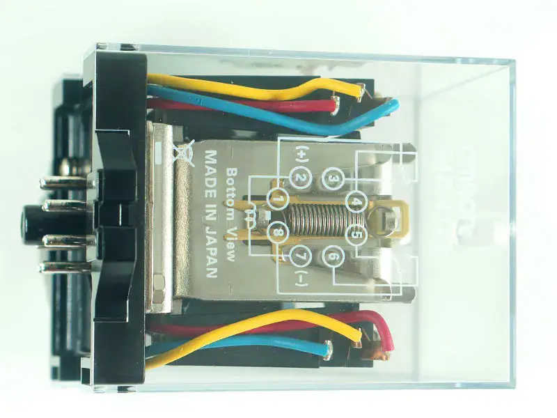 Omron relé G4Q-212S DC24V