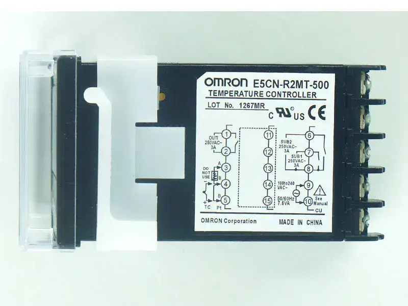 OMRON E5CN-R2MT-500 termosztát