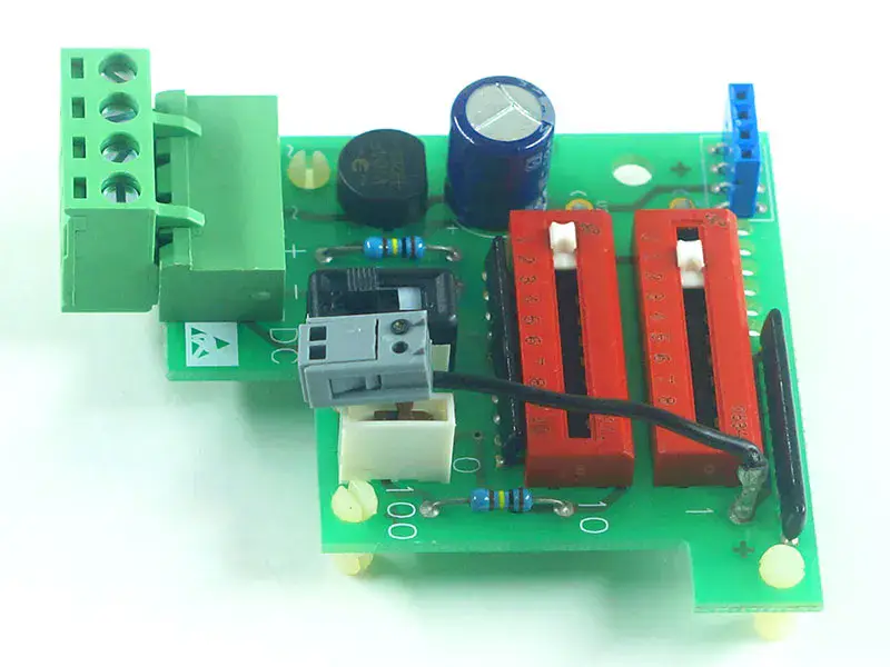 Eurotherm AH385870U001 visszajelző tábla
