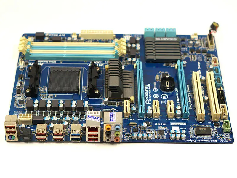 Gigabyte GA-970A-D3 alaplap