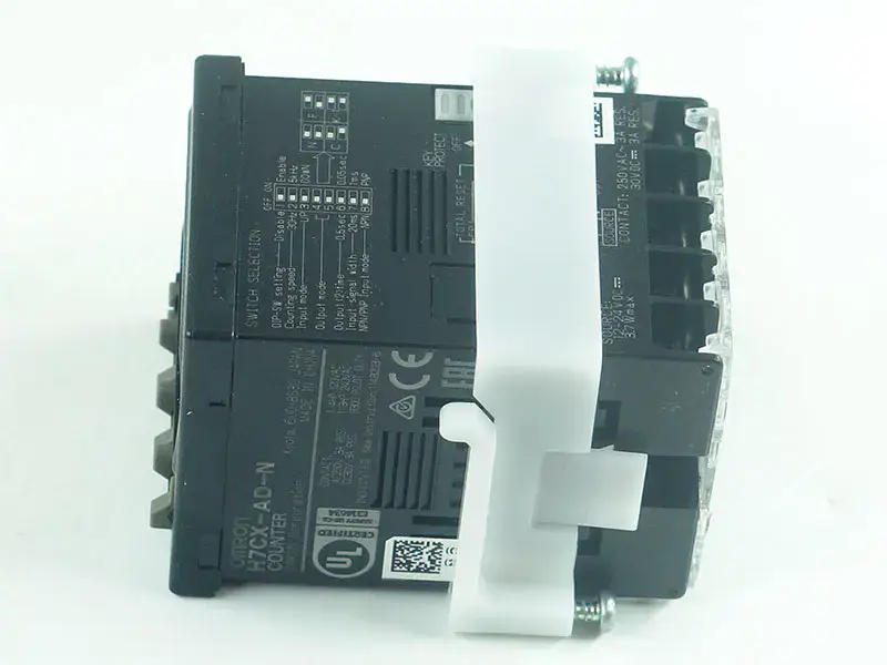 Omron számláló H7CX-AD-N