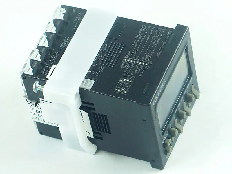 Omron számláló H7CX-AD-N
