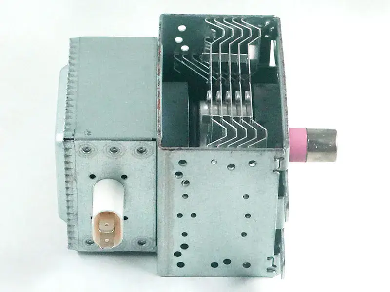 Galanz mikrohullámú sütő mágnes M24FB-210A = OM75S31GAL01 mágnes M24FB-210A = OM75S31GAL01 mágnes M24FB-210A mikrohullámú sütő alkatrészek.