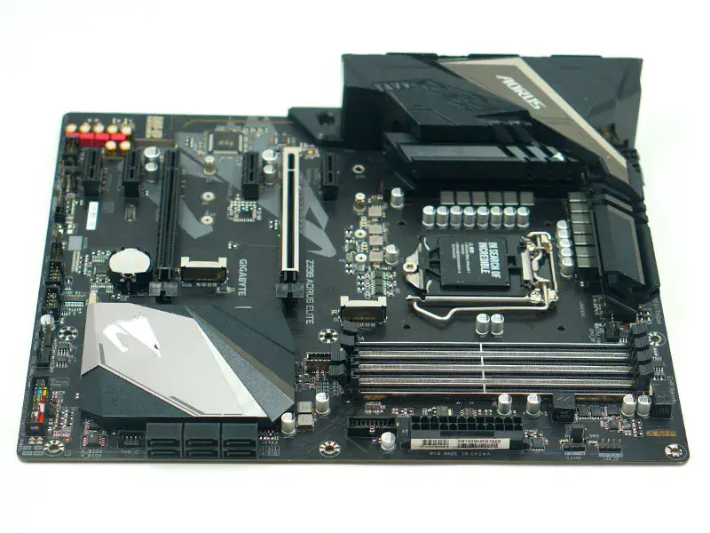 Gigabyte GA Z390 AORUS ELITE alaplap