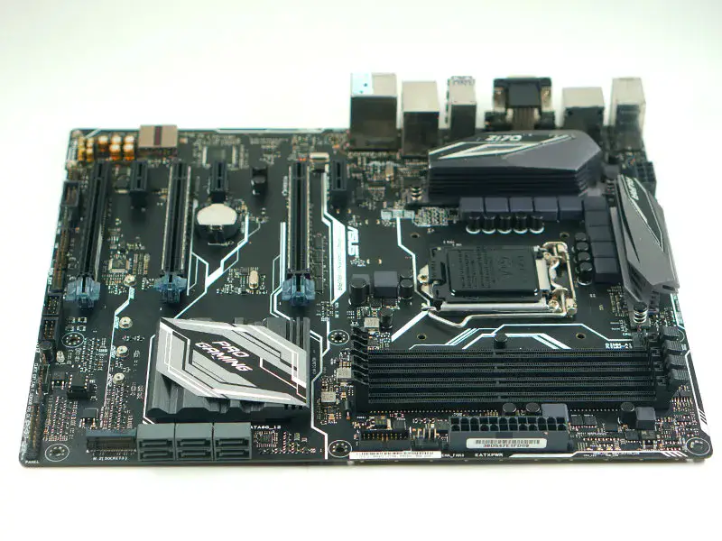 Asus Z170-PRO GAMING/AURA alaplap