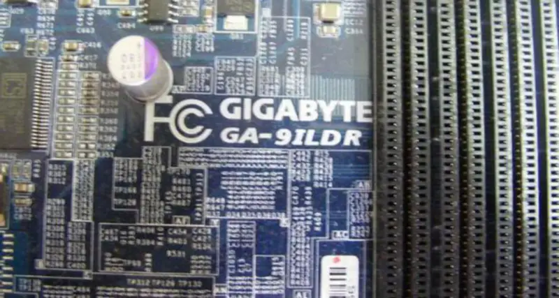 Gigabyte GA-9ILDR 604 tűs Print Server alaplap