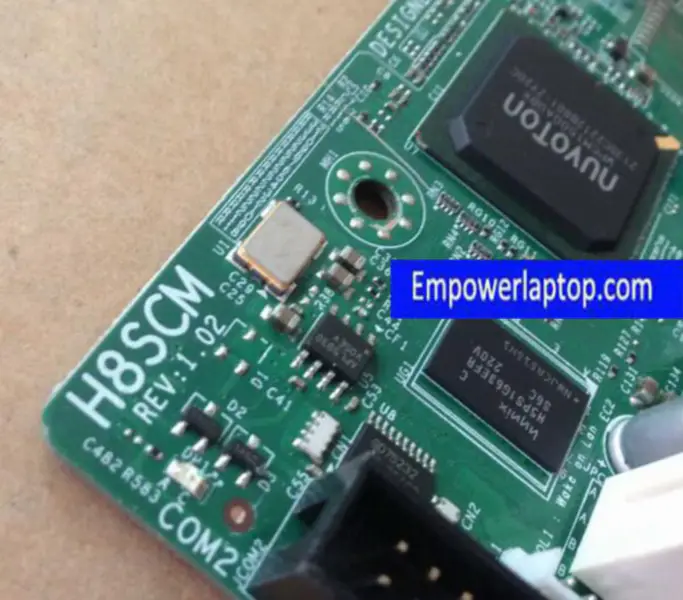 SuperMicro H8SCM SR5650 DDR3 C32 alaplap támogatja a 4/6/8 magot a cpu ventilátorral