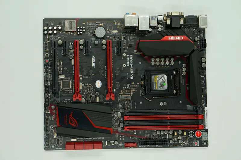 Asus MAXIMUS VII HERO alaplap