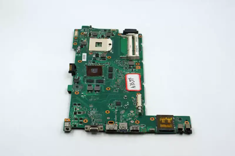 Asus N73JF alaplap (támogatja az I3, I5 CPU-t, nem támogatja az I7-et)