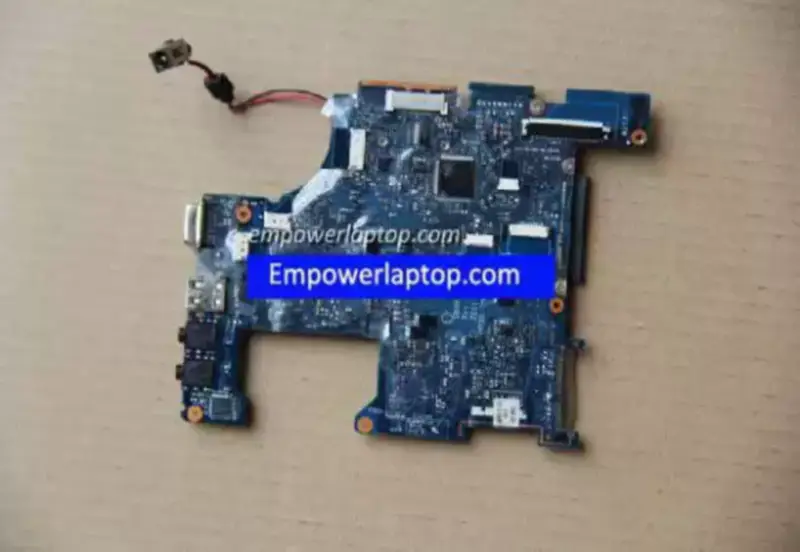 Toshiba NB520 K000129210 LA-6858P alaplap Toshiba NB520 K000129210 LA-6858P alaplap