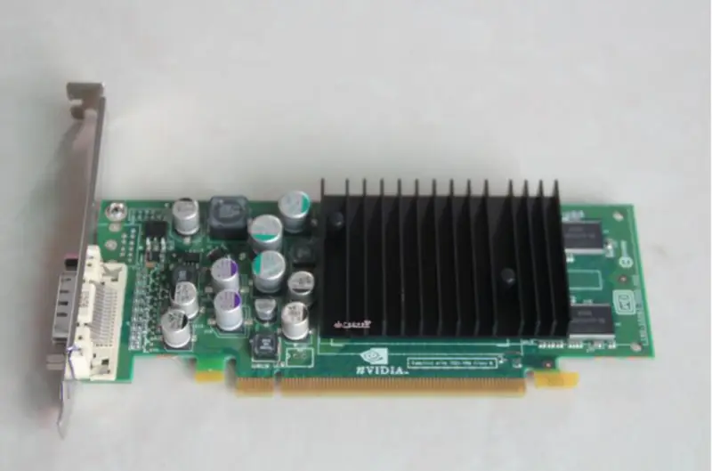 Quadro NVS 285 128MB 64 bites PCI Express x16 grafikus kártya 128MB PCI Express x16