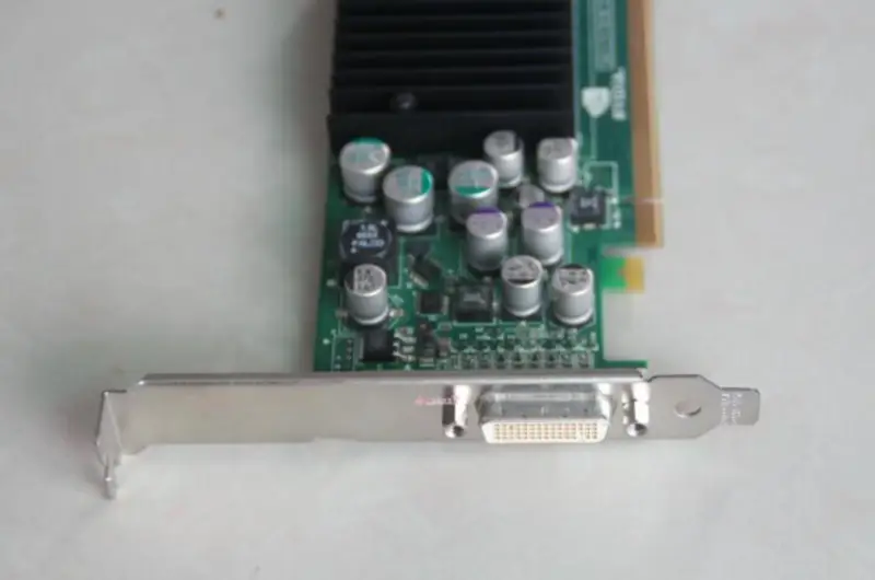 Quadro NVS 285 128MB 64 bites PCI Express x16 grafikus kártya 128MB PCI Express x16