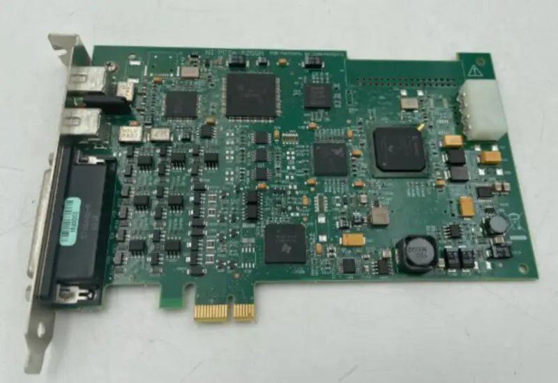 NI PCIe-8255R DAQ kártya 1394B interfésszel