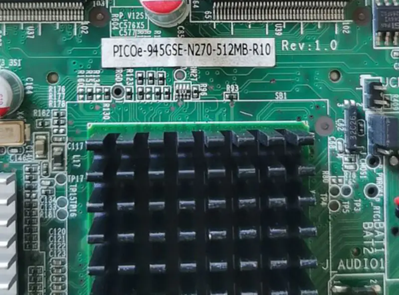 IEI PICOE-945GSE-N270-512MB-R10 alaplap