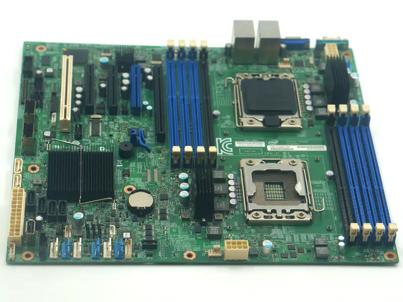 Intel S2400SC alaplap
