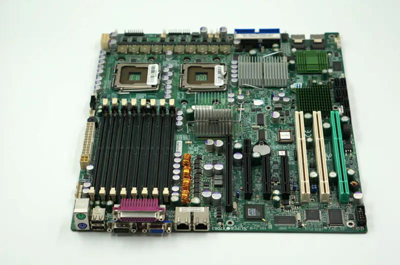 Supermicro X7DB3 alaplap