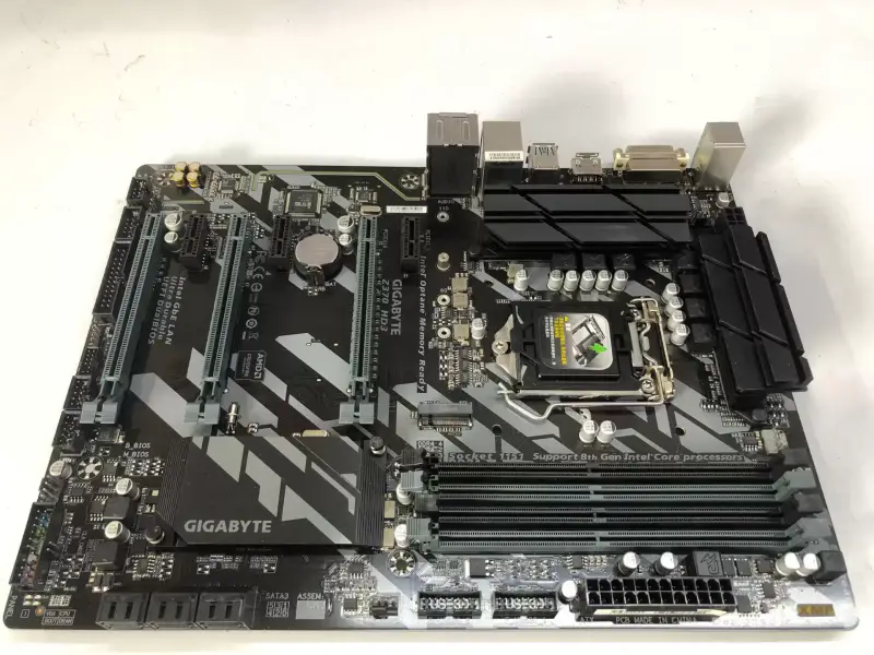 Gigabyte GA-Z370-HD3 alaplap