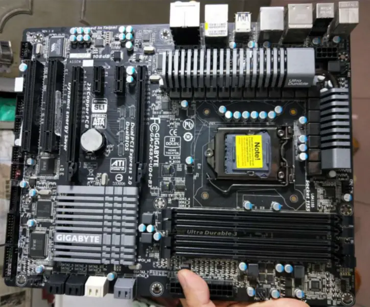 Gigabyte GA-Z68XP-UD4-B3 alaplap Z68XP-UD4 Z68 LGA 1155 i3 i5 i7 DDR3 32G SATA3 USB3.0 ATX