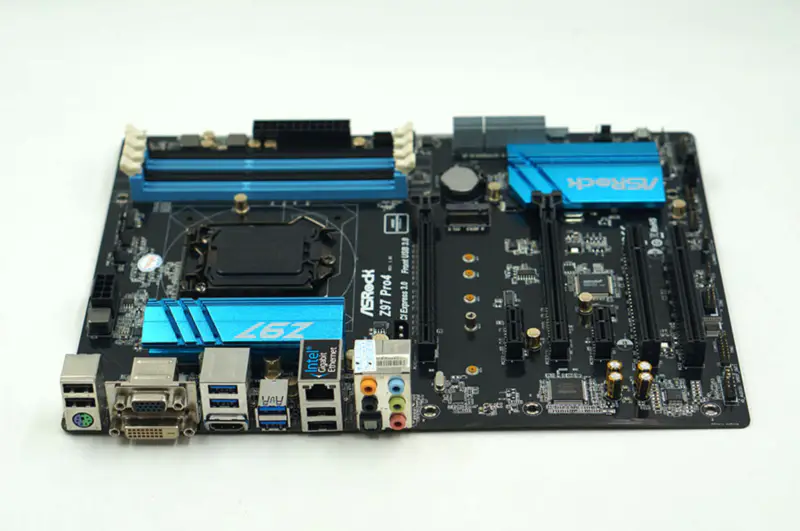 Asrock Z97 Pro4 alaplap Z97 DDR3 LGA1150 Asrock Z97 Pro4 alaplap Z97 DDR3 LGA1150